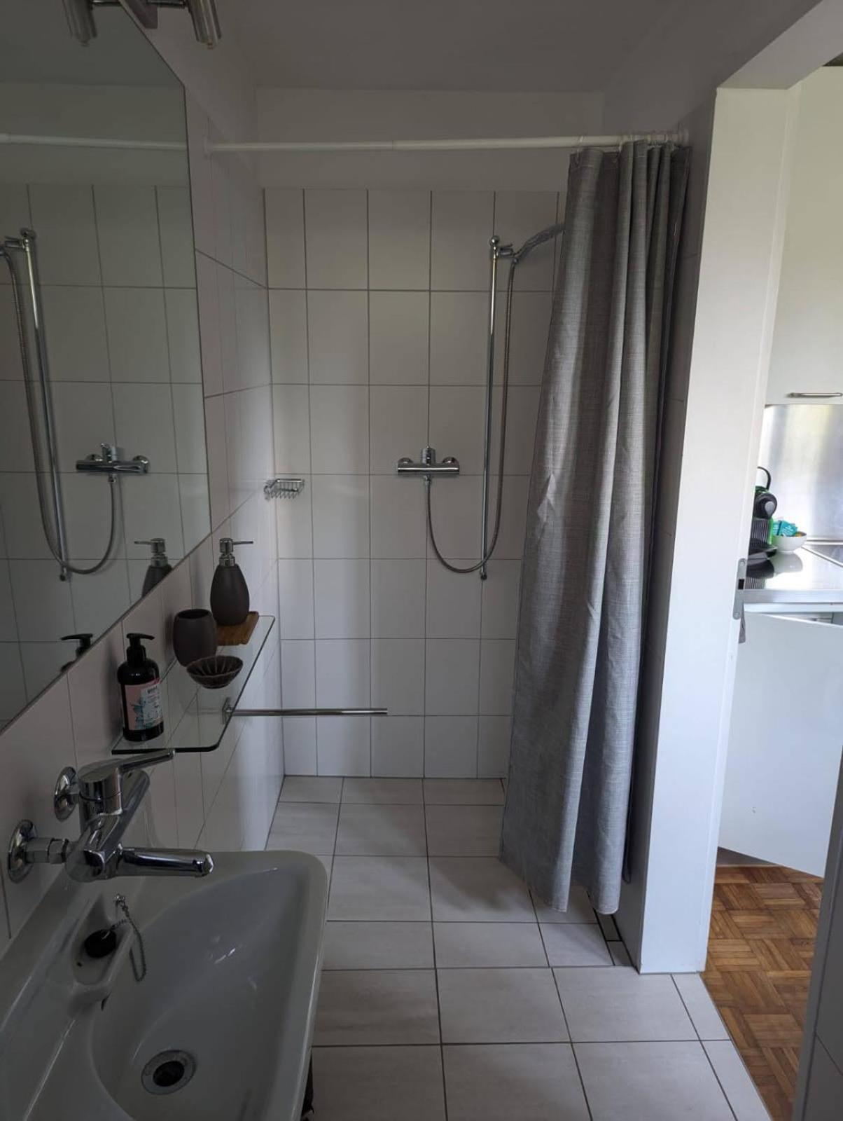2.5 Zimmerwohnung, Pinut Trin Exterior foto